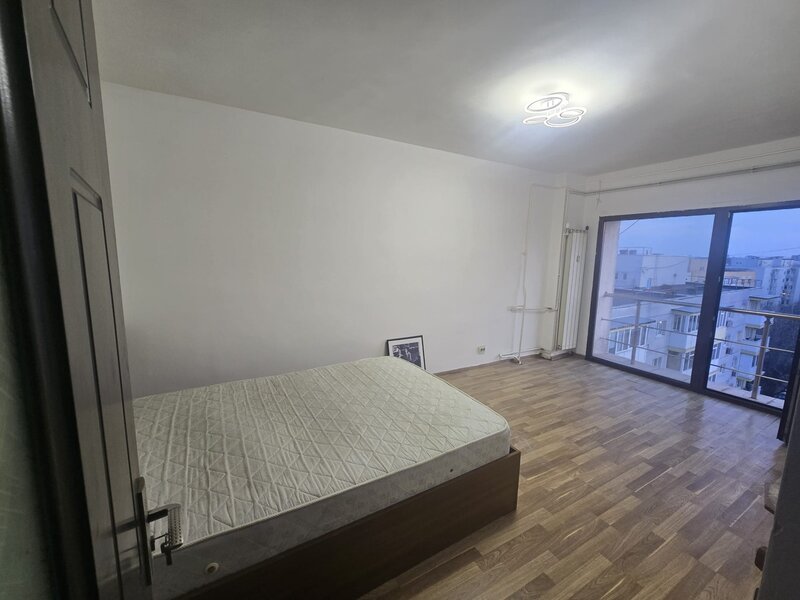 Calea Mosilor, Eminescu, metroul Obor la 6 min.